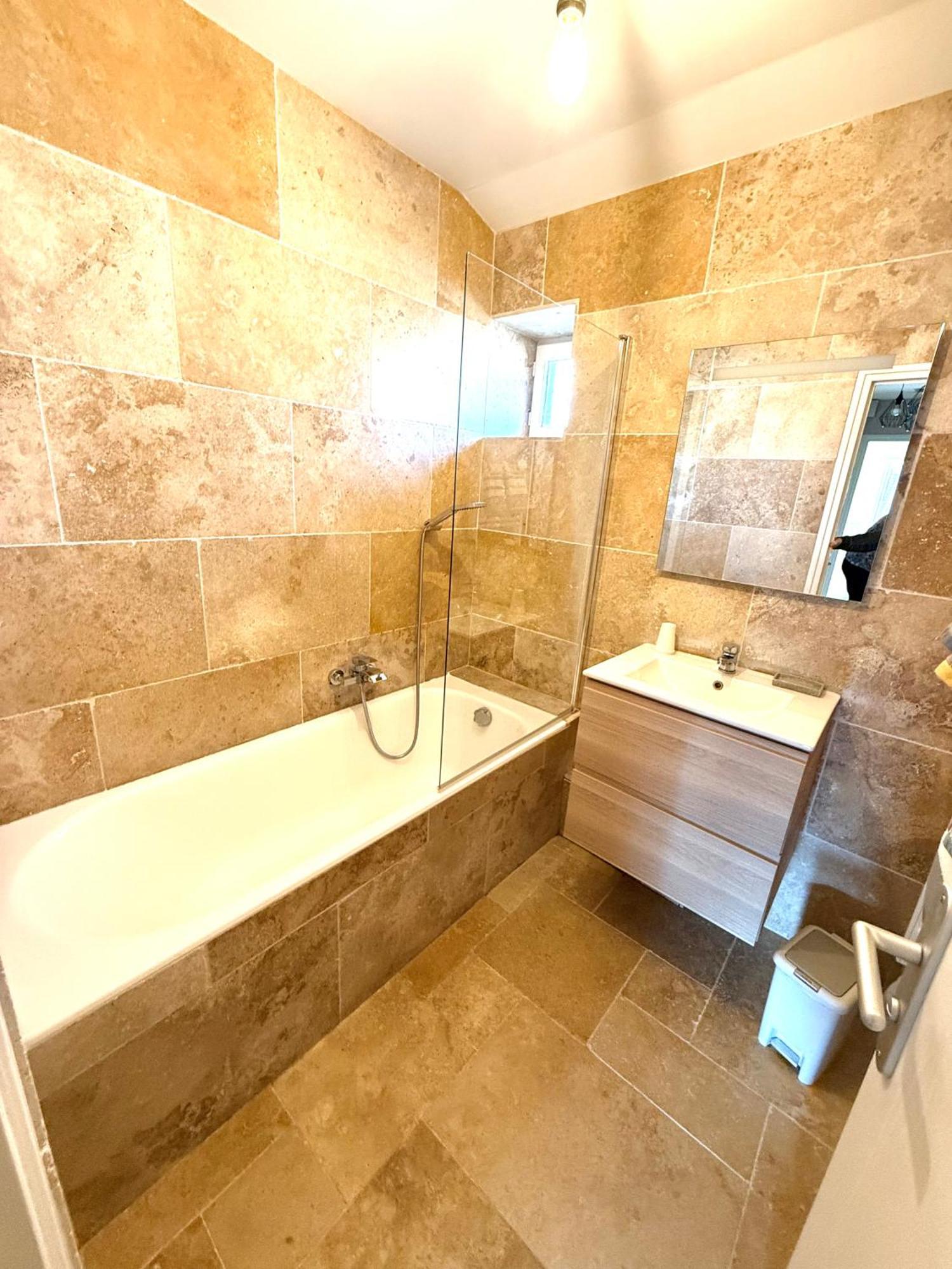 Apartament Le Petit Phuket Saint-Laurent-sur-Saone Zewnętrze zdjęcie